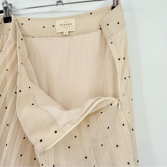 Sezane Pleated Crepe Dino Midi Skirt in Ecru Mini Black Polka Dot Size 42 US 10 - Picture 9 of 10